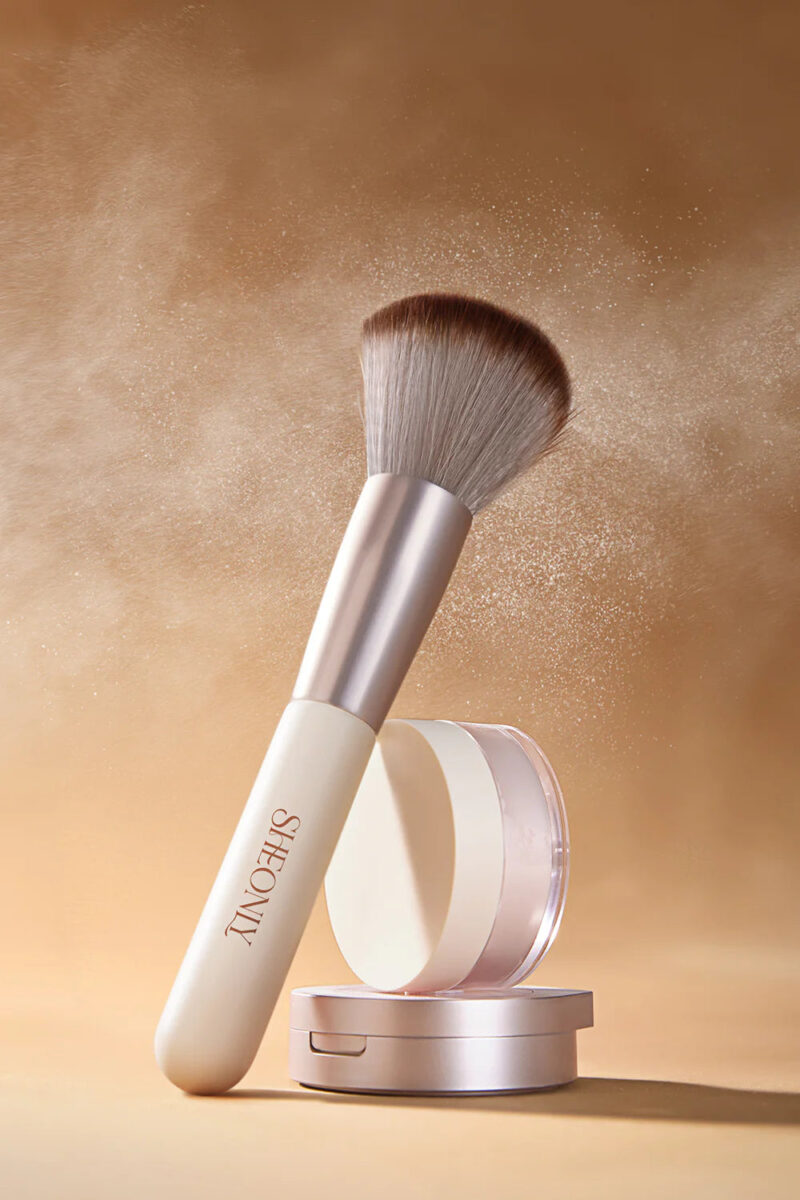 SheOnly 18 Pcs White Professional Makeup Brush Set for Foundation Powder Concealers Eye Shadows Blush – Image 4