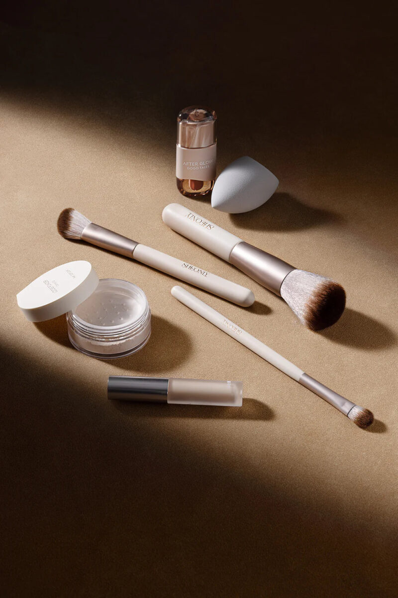 SheOnly 18 Pcs White Professional Makeup Brush Set for Foundation Powder Concealers Eye Shadows Blush – Image 8