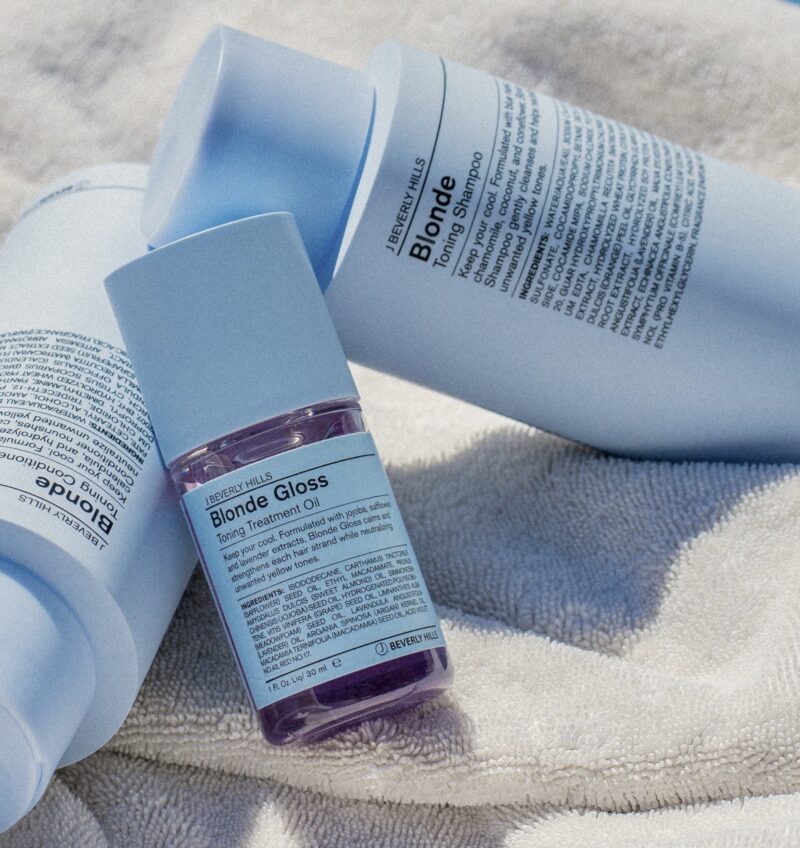 J Beverly Hills BLONDE SHAMPOO – Image 2